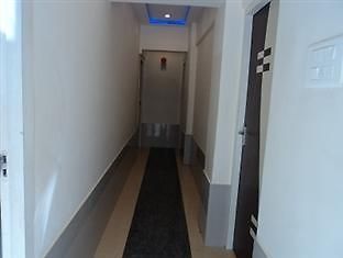 Hotel Royal Palace Mālād Εξωτερικό φωτογραφία