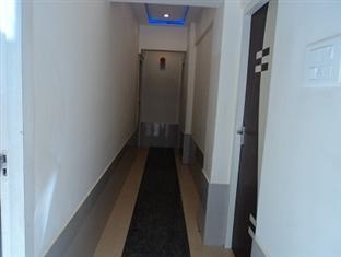 Hotel Royal Palace Mālād Εξωτερικό φωτογραφία